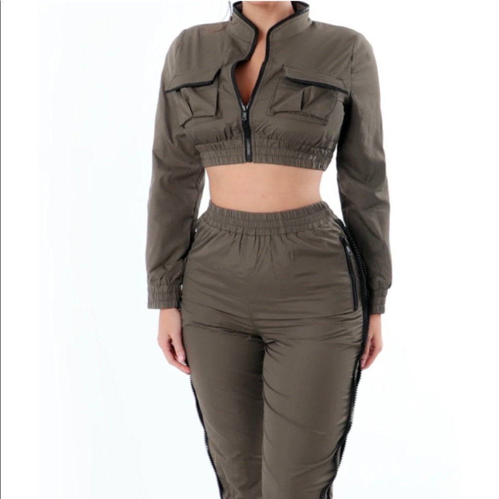 Attention Pants Set